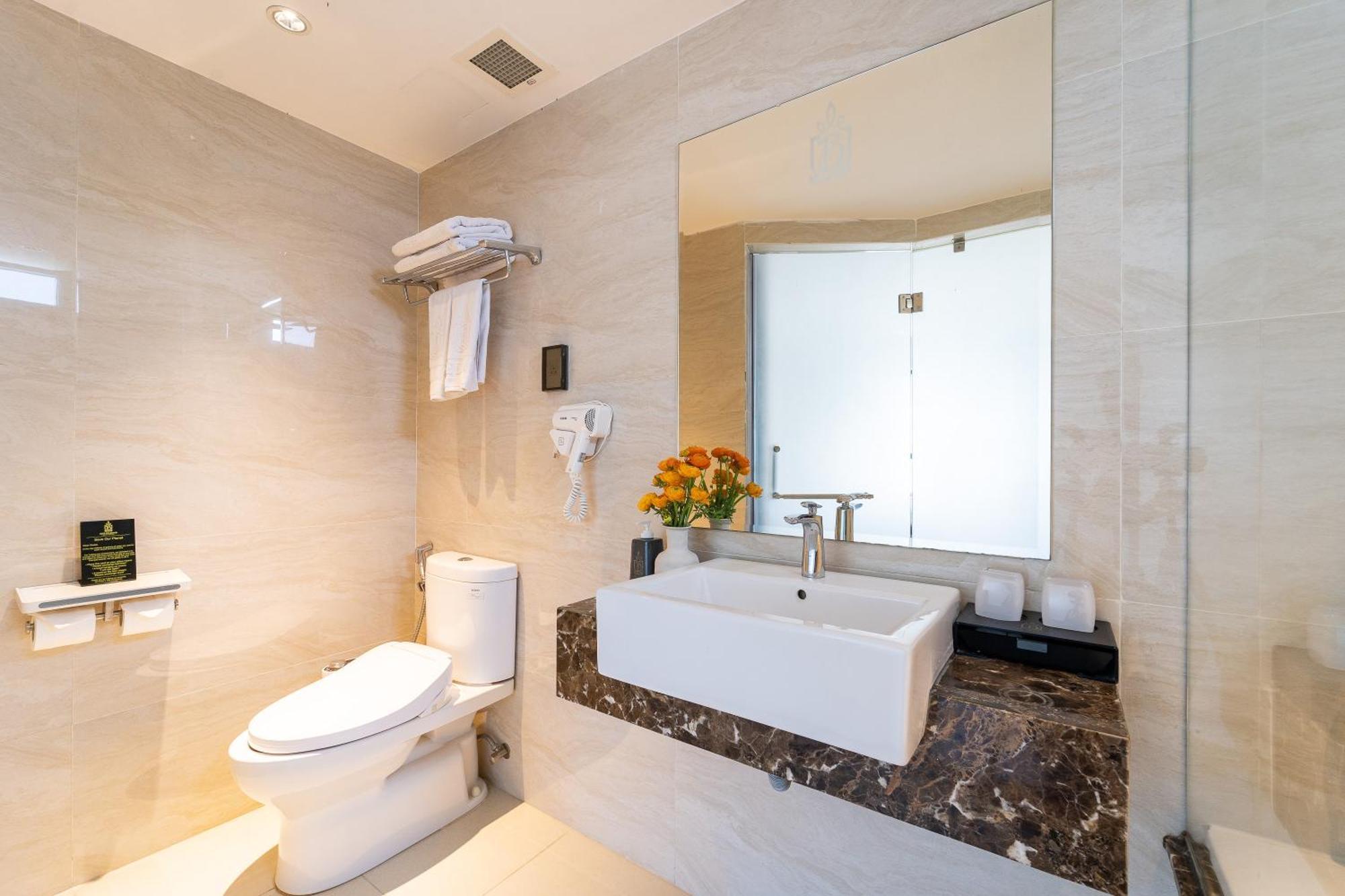 Nicecy Hotel Suites & Spa Cidade de Ho Chi Minh Quarto foto
